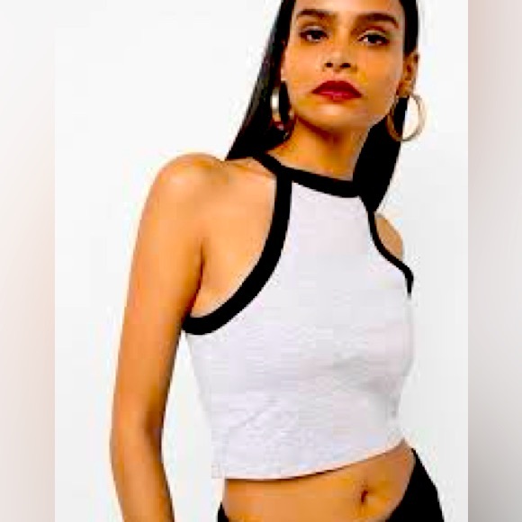 Topshop Tops - TopShop Cropped Tank Top EUC